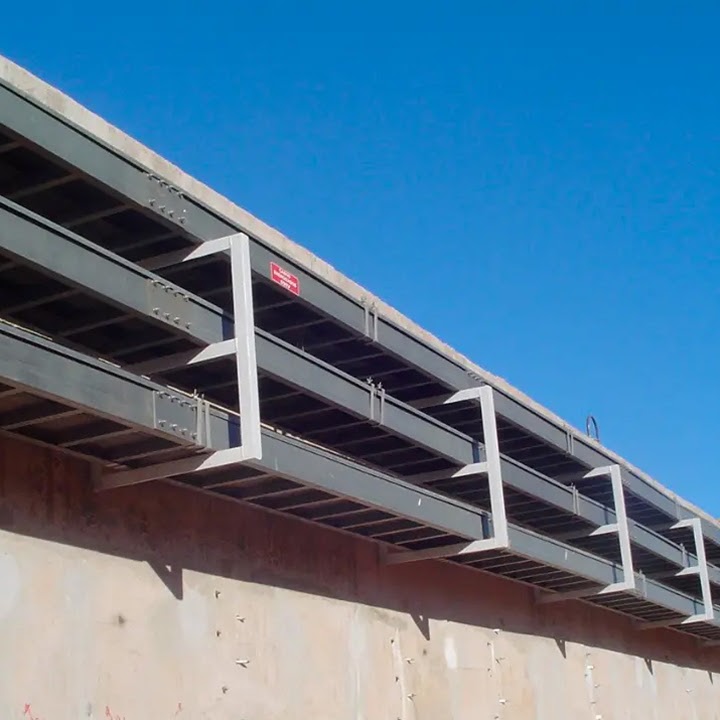 Bandejamento e Eletrocalhas