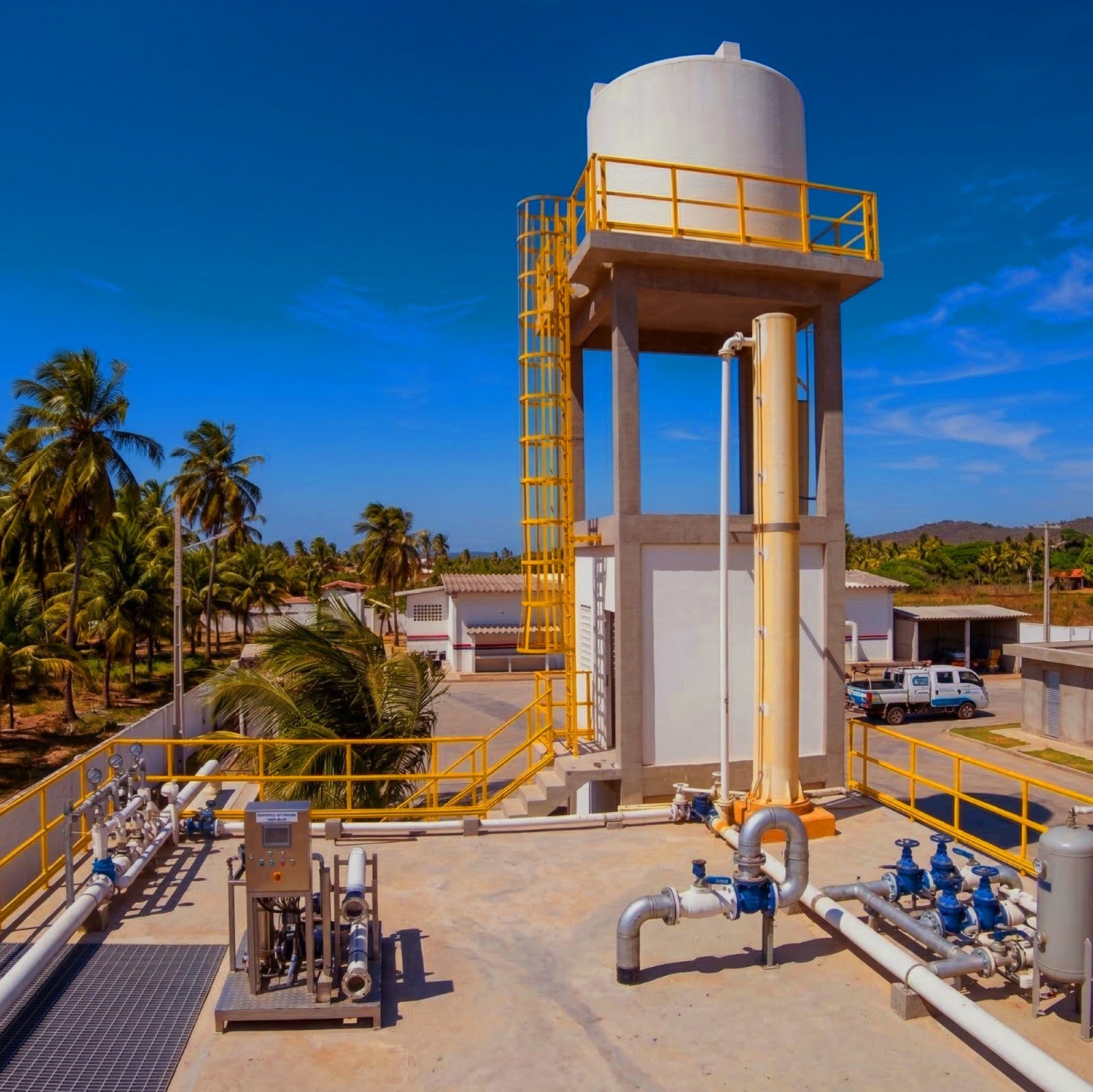 Escada de marinheiro em reservatório